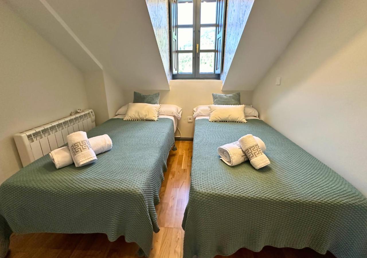 Caldares Exclusivo Atico En El Pueyo De Jaca Apartment Panticosa Bagian luar foto