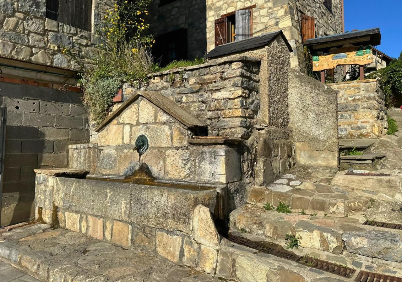 Caldares Exclusivo Atico En El Pueyo De Jaca Apartment Panticosa Bagian luar foto